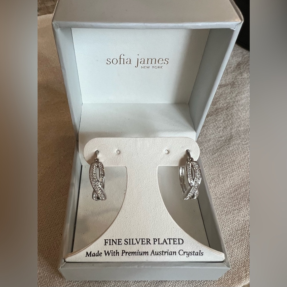 Sofia James Silver Plated Hoops &
(NWT)
Austrian Crystals